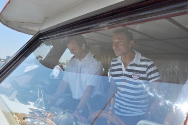 Mazăre a inaugurat pasarela din Mamaia şi anunţă că mai face 2, plus 4 insuliţe în Marea Neagră